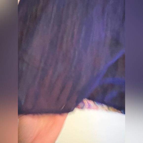 BCBG MAXAZRIA BEAUTIFUL Sheer Top purple back pink multi color front size Medium - Picture 6 of 8